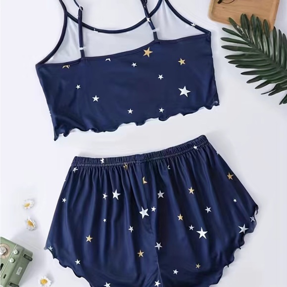 Two piece shorts set 🎀 - Picture 7 of 8